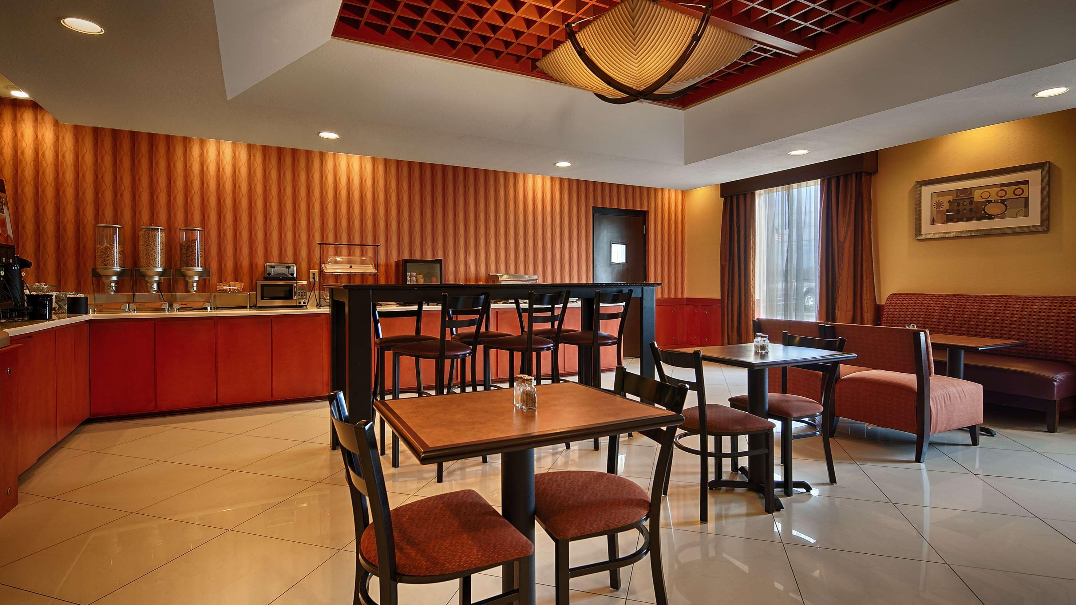 Best Western Plus Flowood Inn & Suites Exterior photo