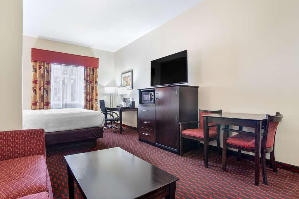 Best Western Plus Flowood Inn & Suites Room photo
