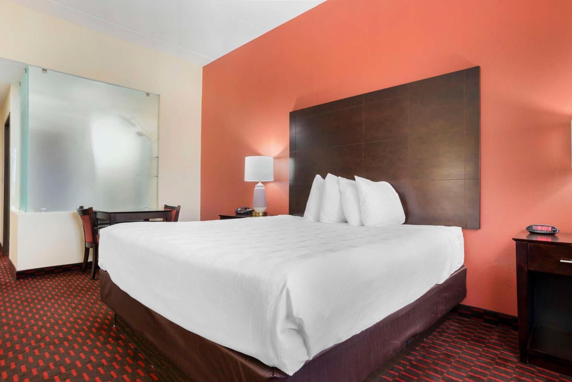 Best Western Plus Flowood Inn & Suites Exterior photo