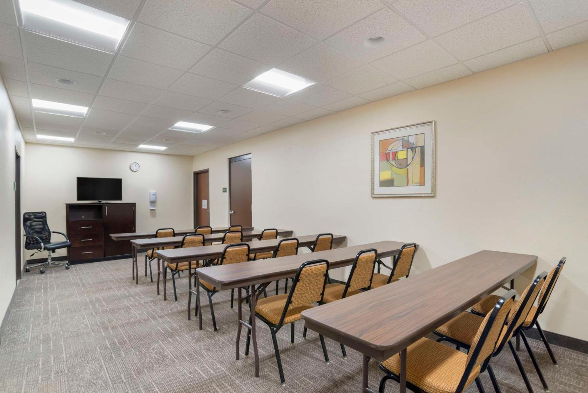 Best Western Plus Flowood Inn & Suites Exterior photo
