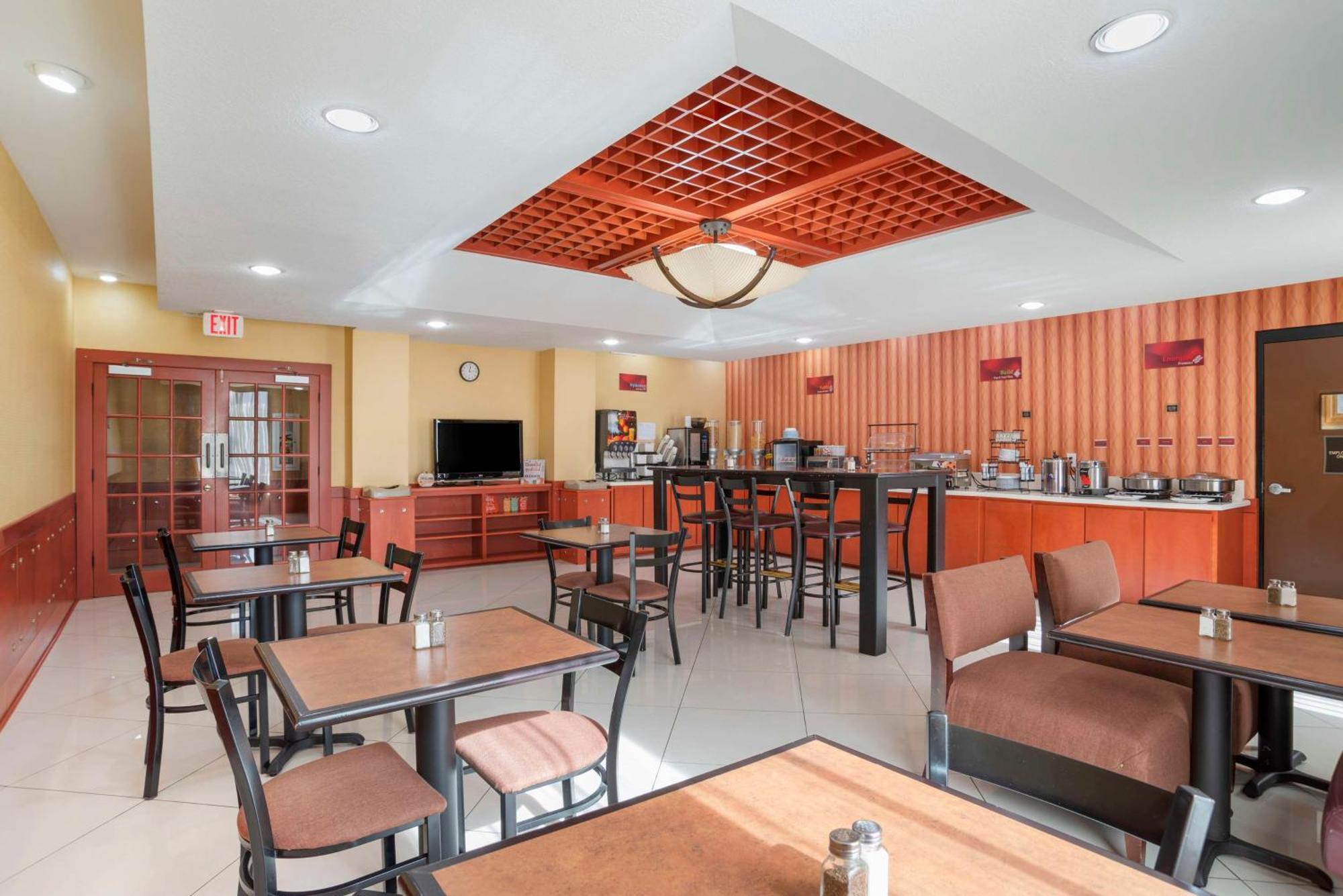 Best Western Plus Flowood Inn & Suites Exterior photo