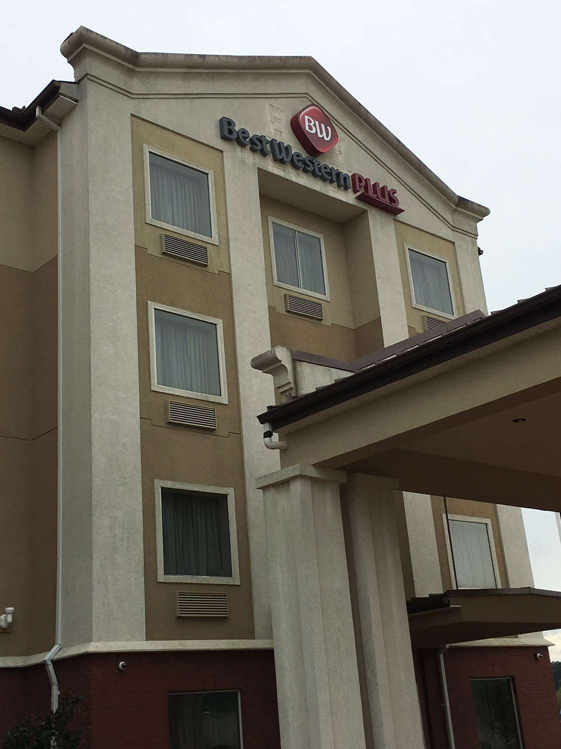 Best Western Plus Flowood Inn & Suites Exterior photo